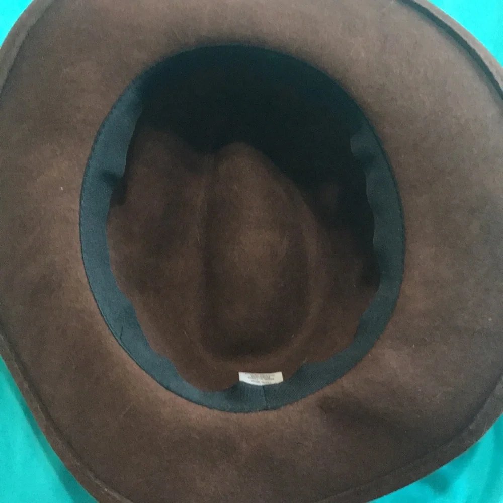 Hat - Picture 3 of 5